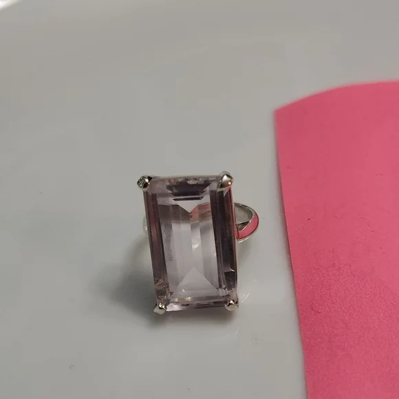 Kunzite Sterling Ring Size 6 - Picture 5 of 5